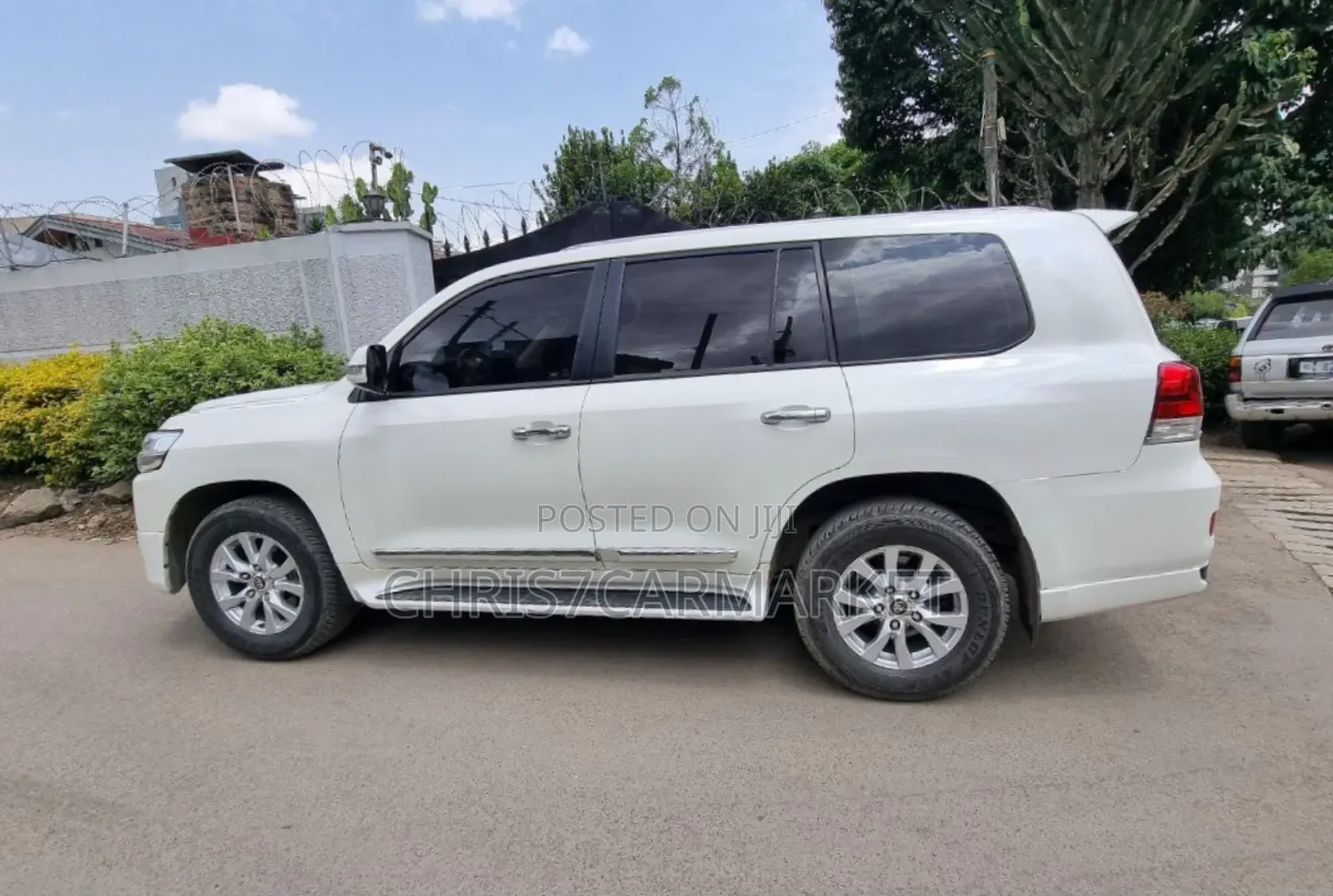 Toyota Land Cruiser 4.5 V8 GXR 2020 White