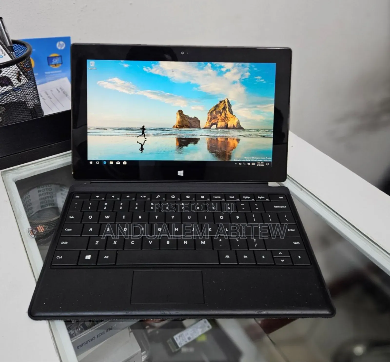 New Laptop Microsoft Surface 2GB Intel Xeon SSD 32GB