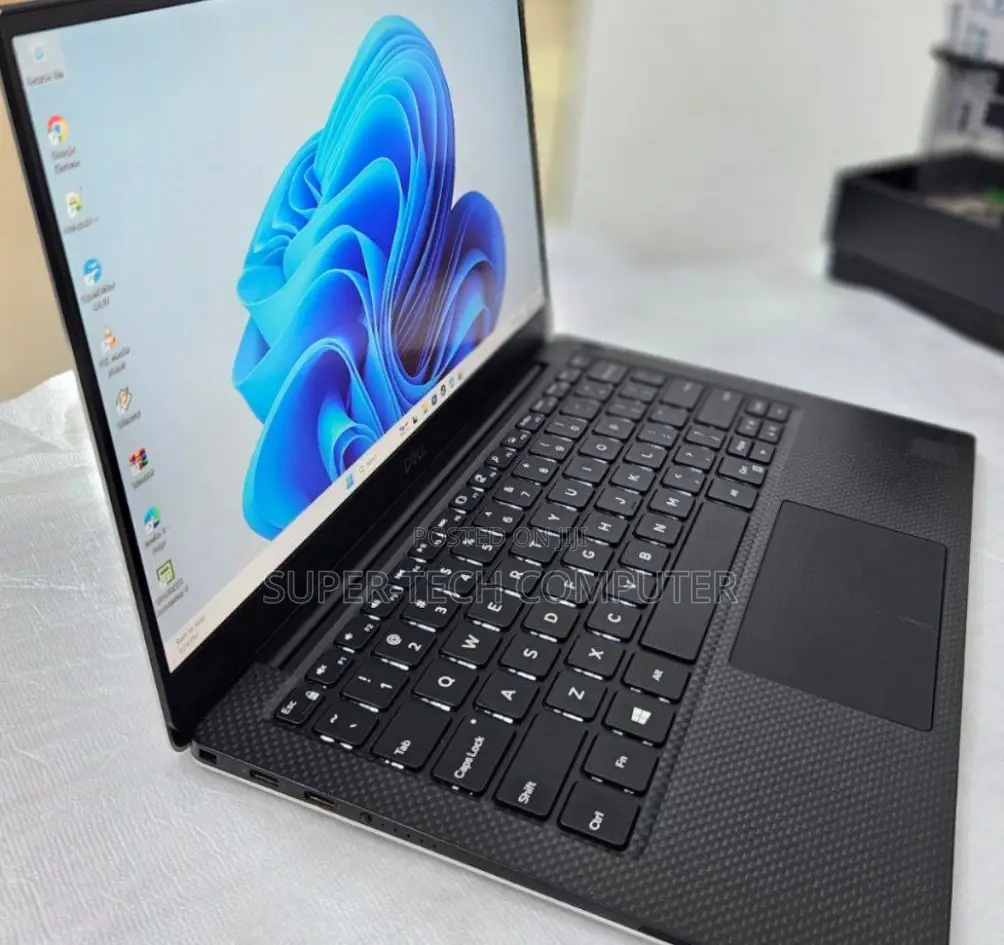 New Laptop Dell XPS 13 288 16GB Intel Core I7 SSD 512GB