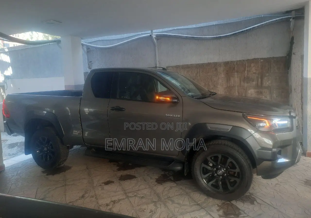 Toyota Hilux 2021