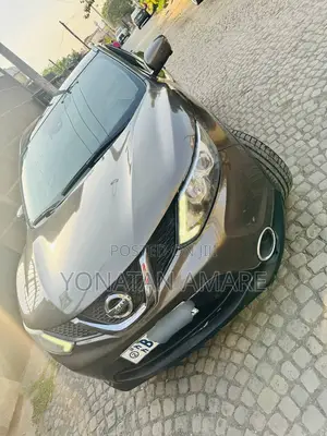 Nissan Qashqai 2017 Brown