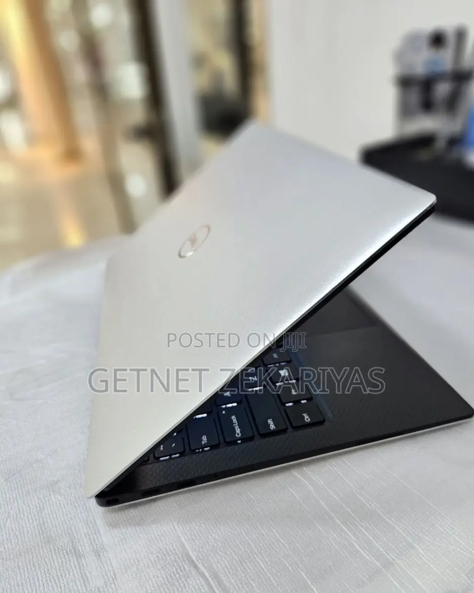New Laptop Dell XPS 13 16GB Intel Core I7 SSD 512GB