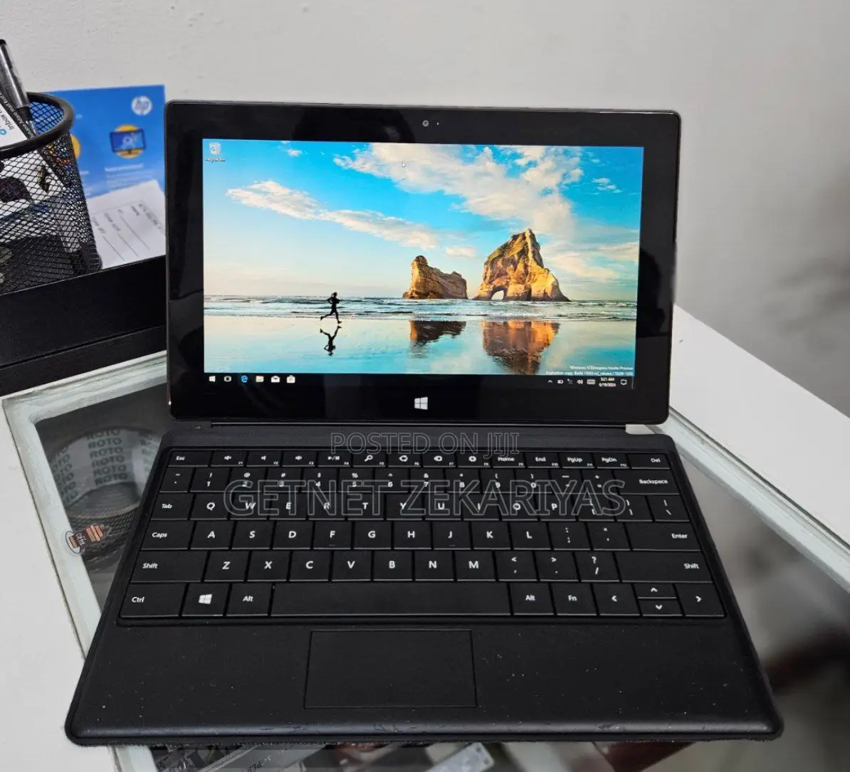 New Laptop Microsoft Surface 2GB Intel Pentium SSD 32GB