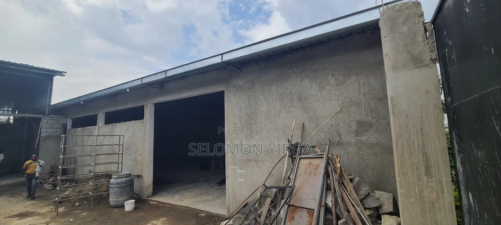 የሚከራይ መጋዘን አለ ጎ Is a Warehouse for Rent in Goro Area