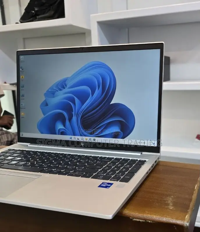 New Laptop HP EliteBook 850 G8 16GB Intel Core I7 SSD 512GB