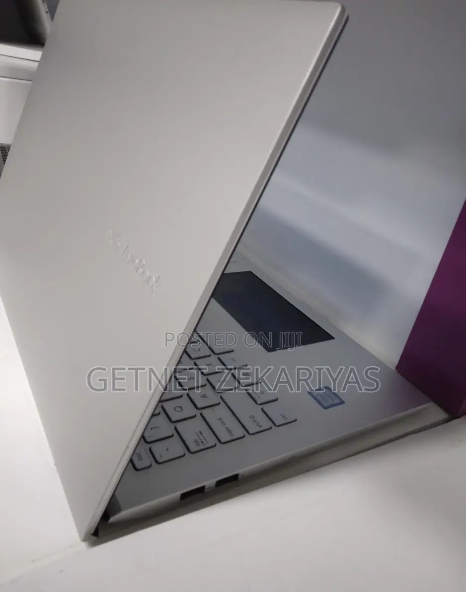 New Laptop Asus VivoBook 15 X505BA 12GB Intel Core I7 SSD 512GB