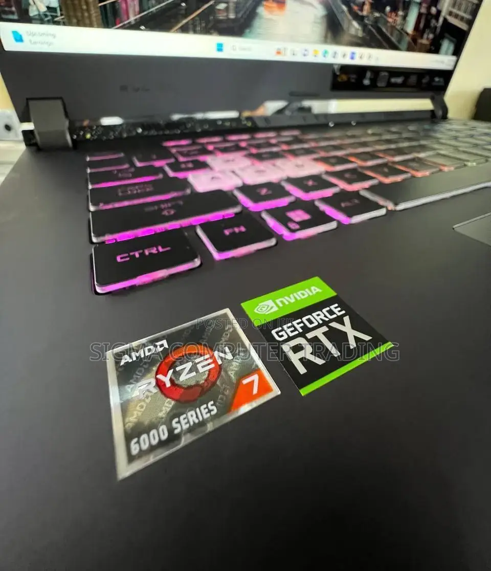 New Laptop Asus ROG Strix G15 16GB AMD Ryzen 7 SSD 1T