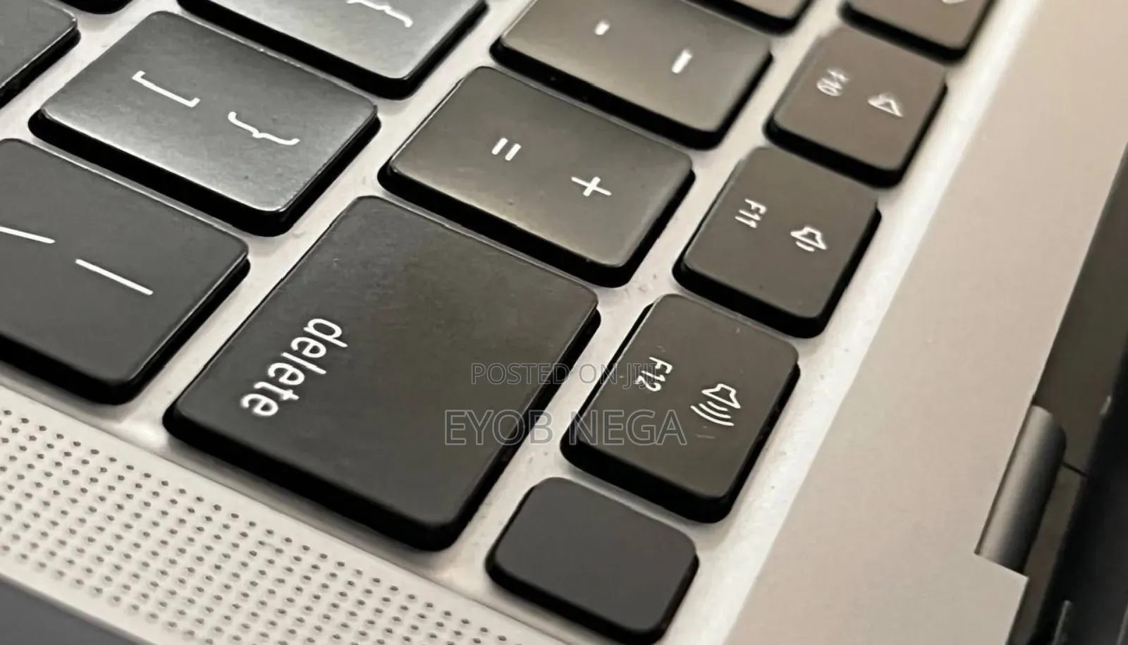 New Laptop Apple MacBook Air 2018 8GB Intel Core I5 SSD 256GB