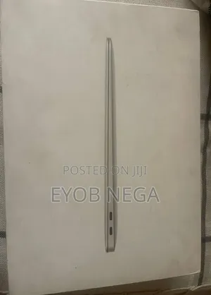 New Laptop Apple MacBook Air 2018 8GB Intel Core I5 SSD 256GB