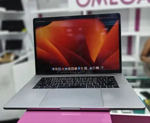 New Laptop Apple MacBook Pro 2017 16GB Intel Core I7 SSD 512GB