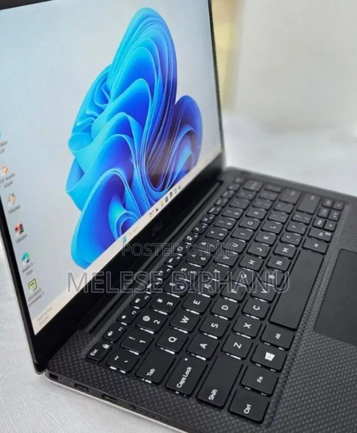 New Laptop Dell 16GB Intel Core I7 SSD 512GB