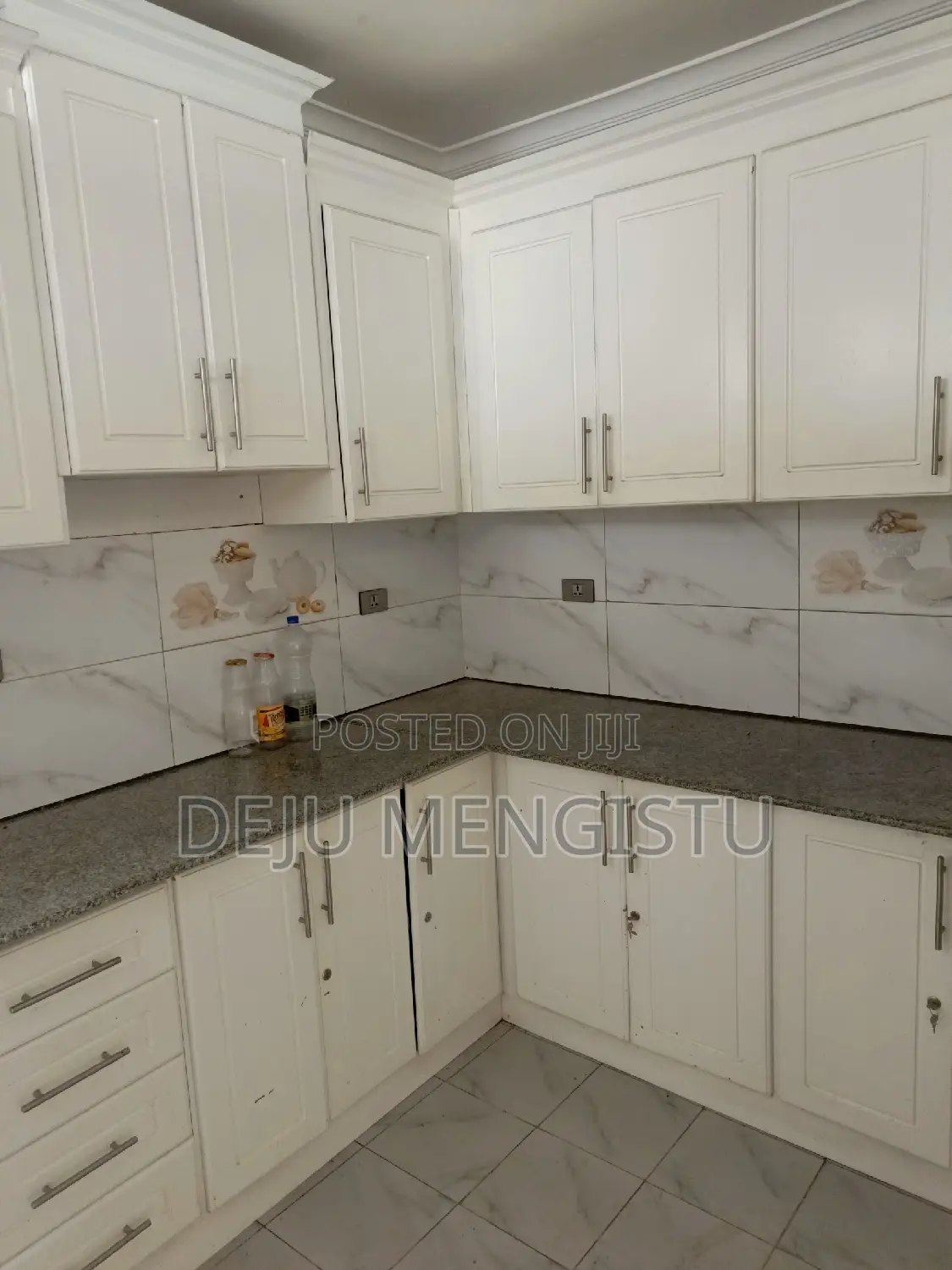 2bdrm House in ሰባ ሁለት, Bole for rent