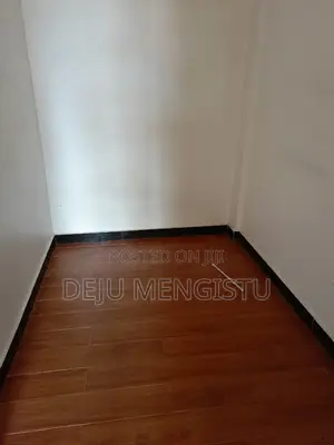 2bdrm House in ሰባ ሁለት, Bole for rent