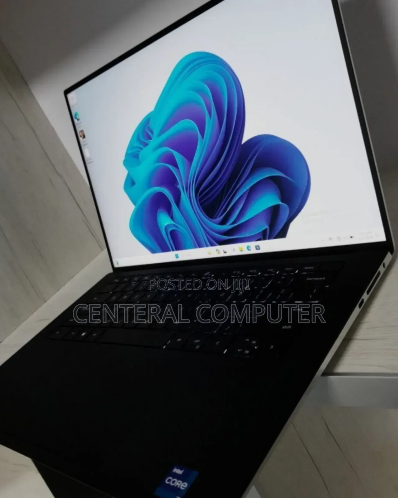 New Laptop Dell XPS 13 16GB Intel Core I7 SSD 512GB