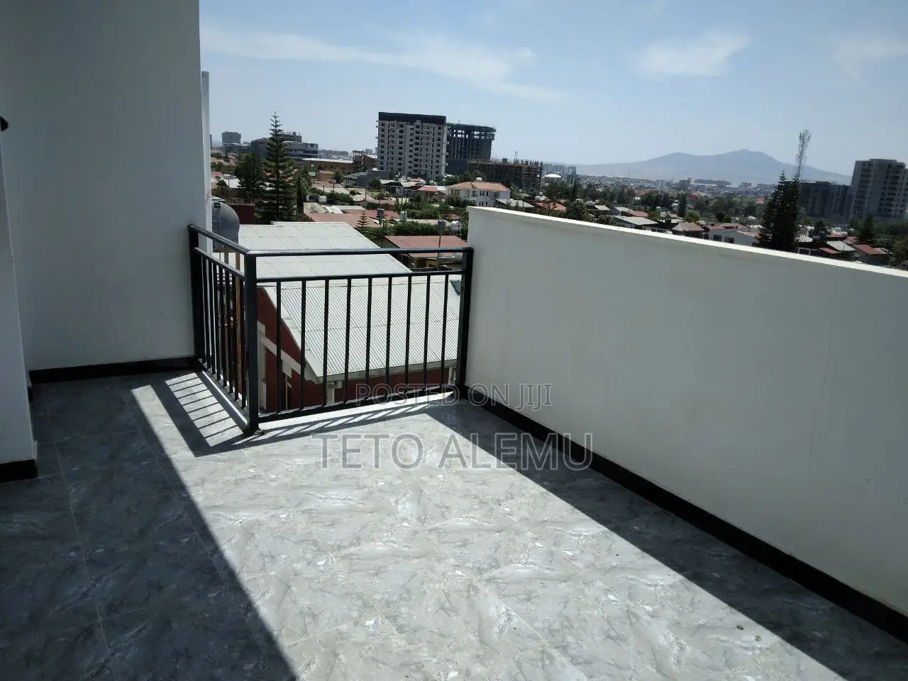 7bdrm House in የሚሸጥ ቤት አያት, Bole for sale