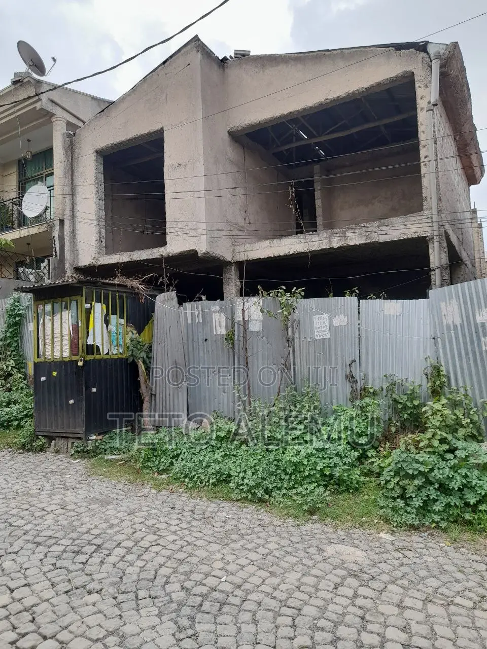 የሚሸጥ ፌኒሽግ ቤት ፌጋ