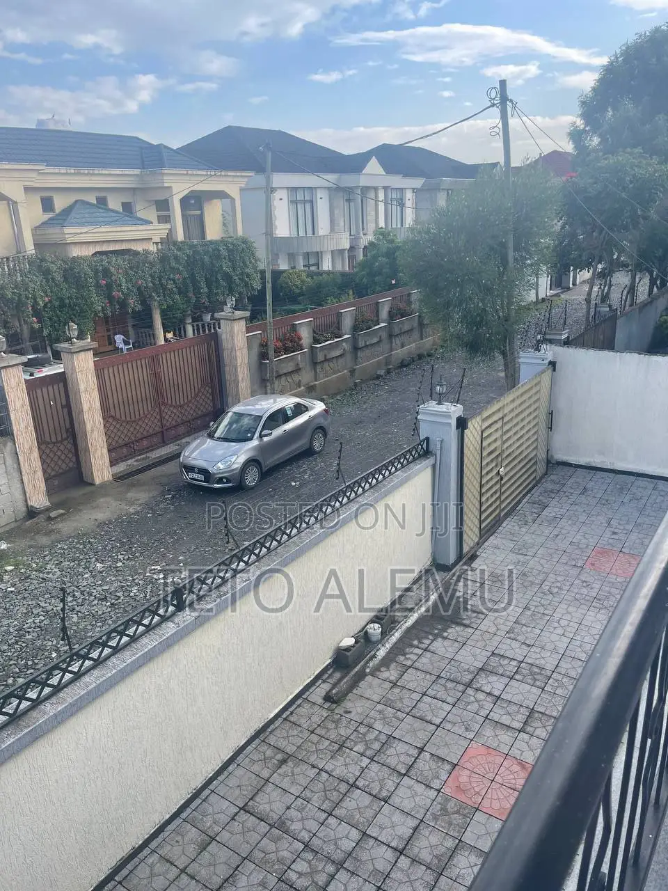 የሚሸጥ ፌኒሽግ ቤት ፌጋ