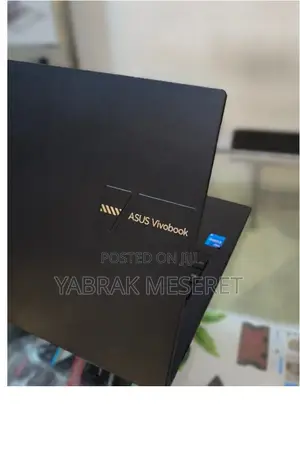 New Laptop Asus VivoBook 15 X505BA 8GB Intel Core I5 SSD 512GB