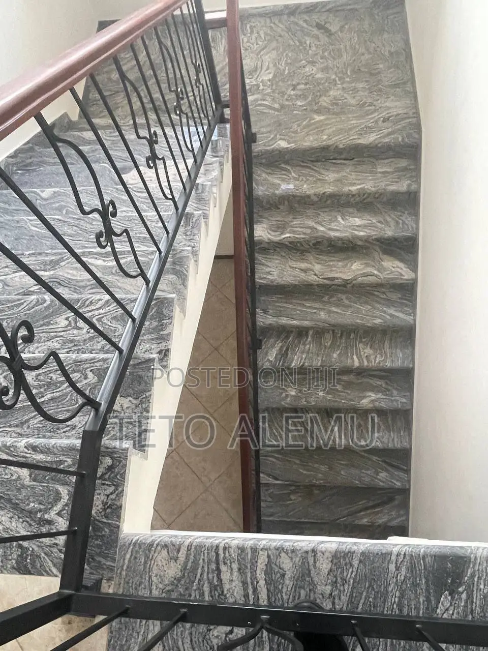 6bdrm House in የሚሸጥ ቤት ፌጋ, Bole for sale