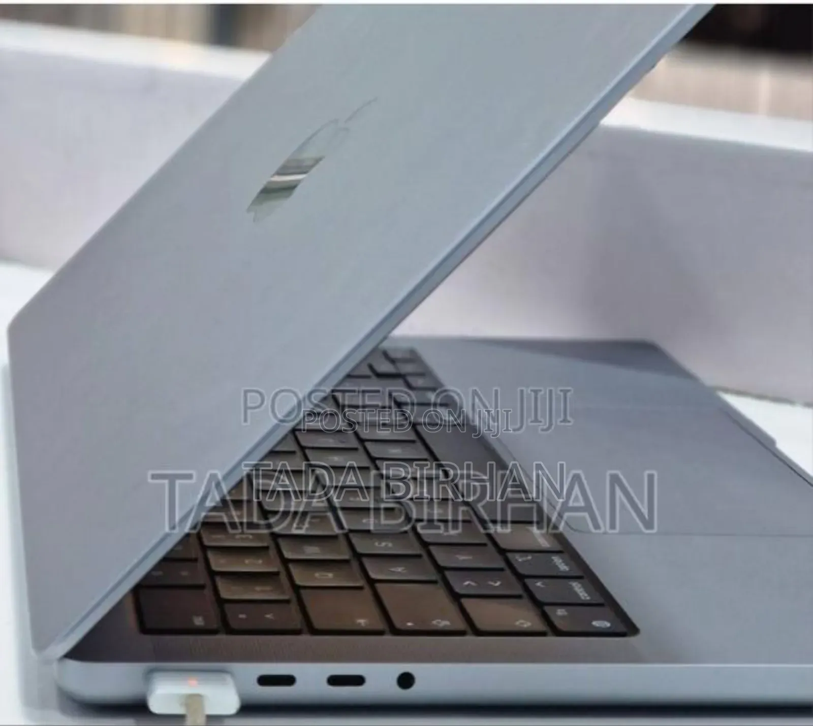 New Laptop Apple MacBook Pro 2021 M1 16GB Intel Core i7 SSD 512GB