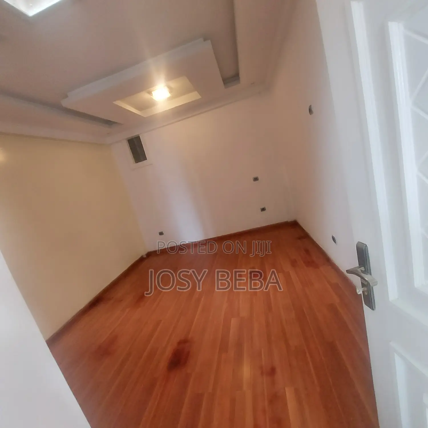 15bdrm House in Bole for rent