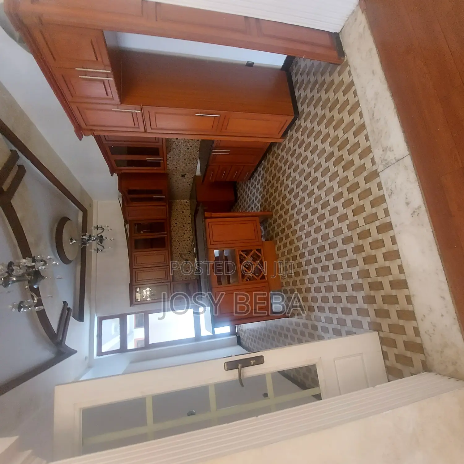 15bdrm House in Bole for rent