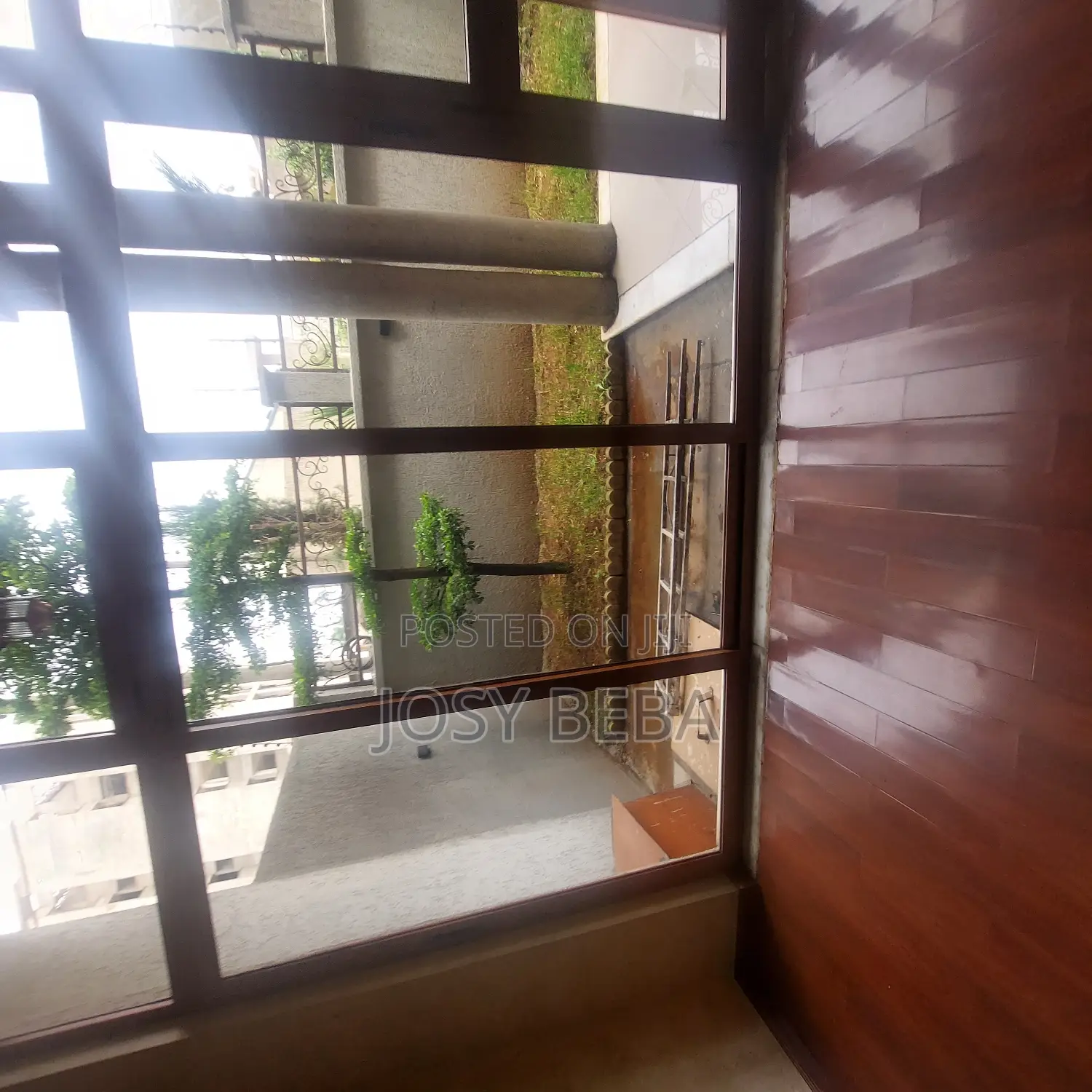 15bdrm House in Bole for rent