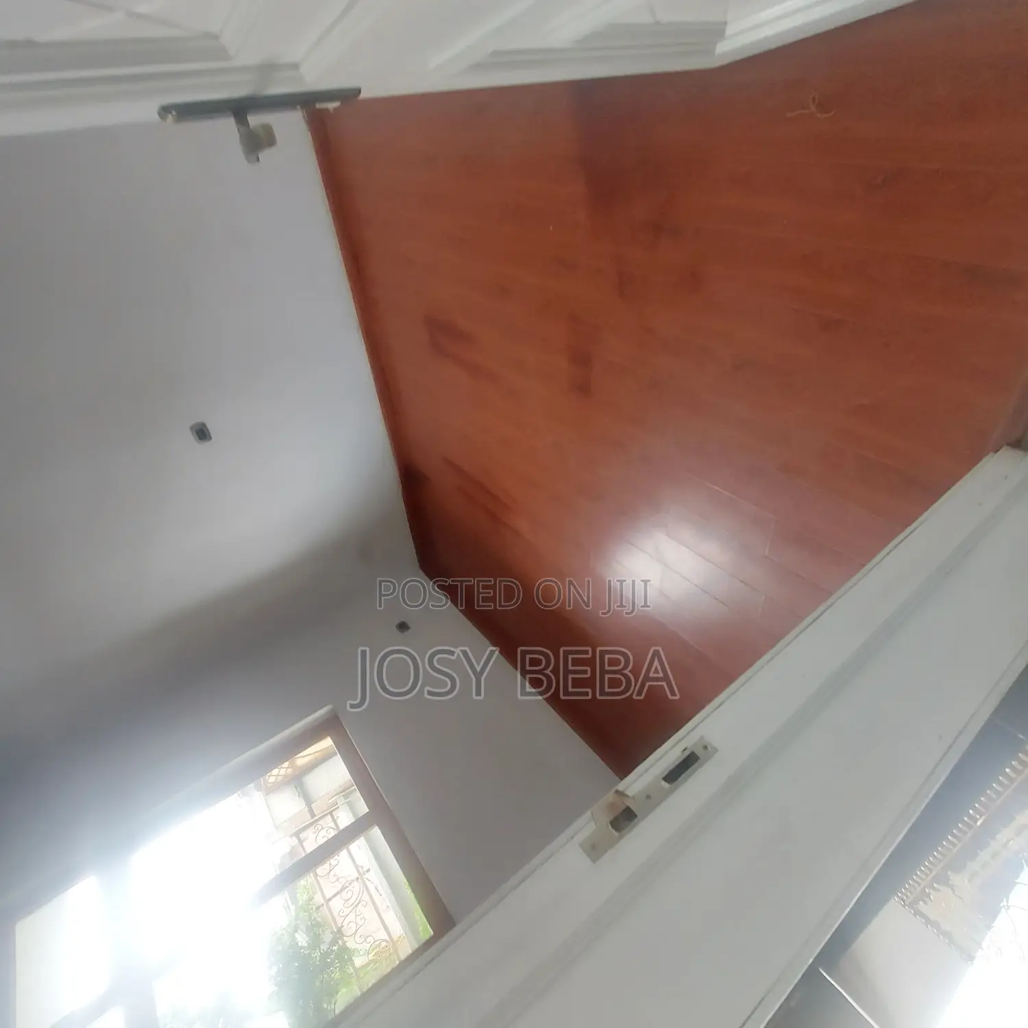 15bdrm House in Bole for rent