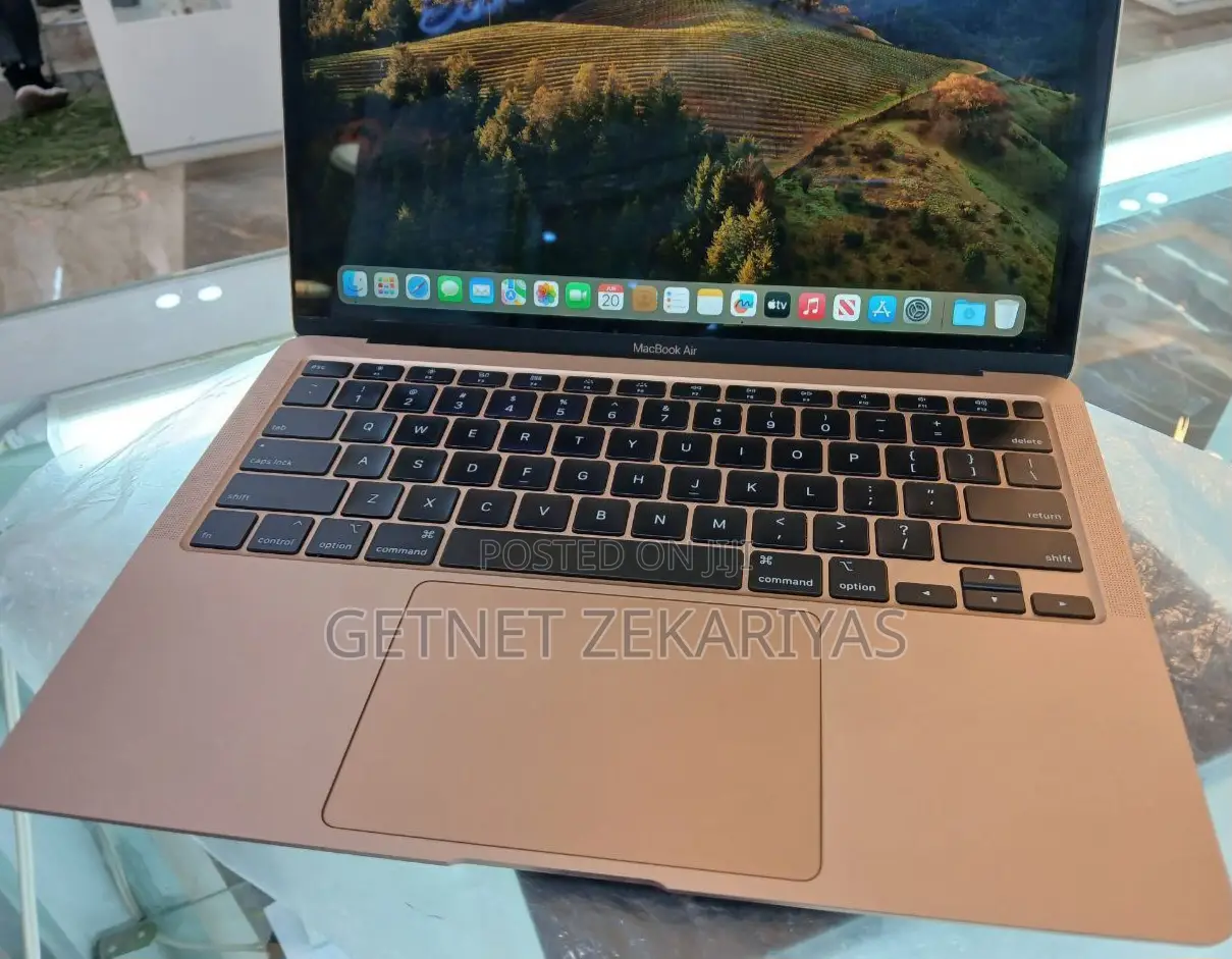 New Laptop Apple MacBook Air 2020 8GB Intel Core 2 Quad SSD 256GB