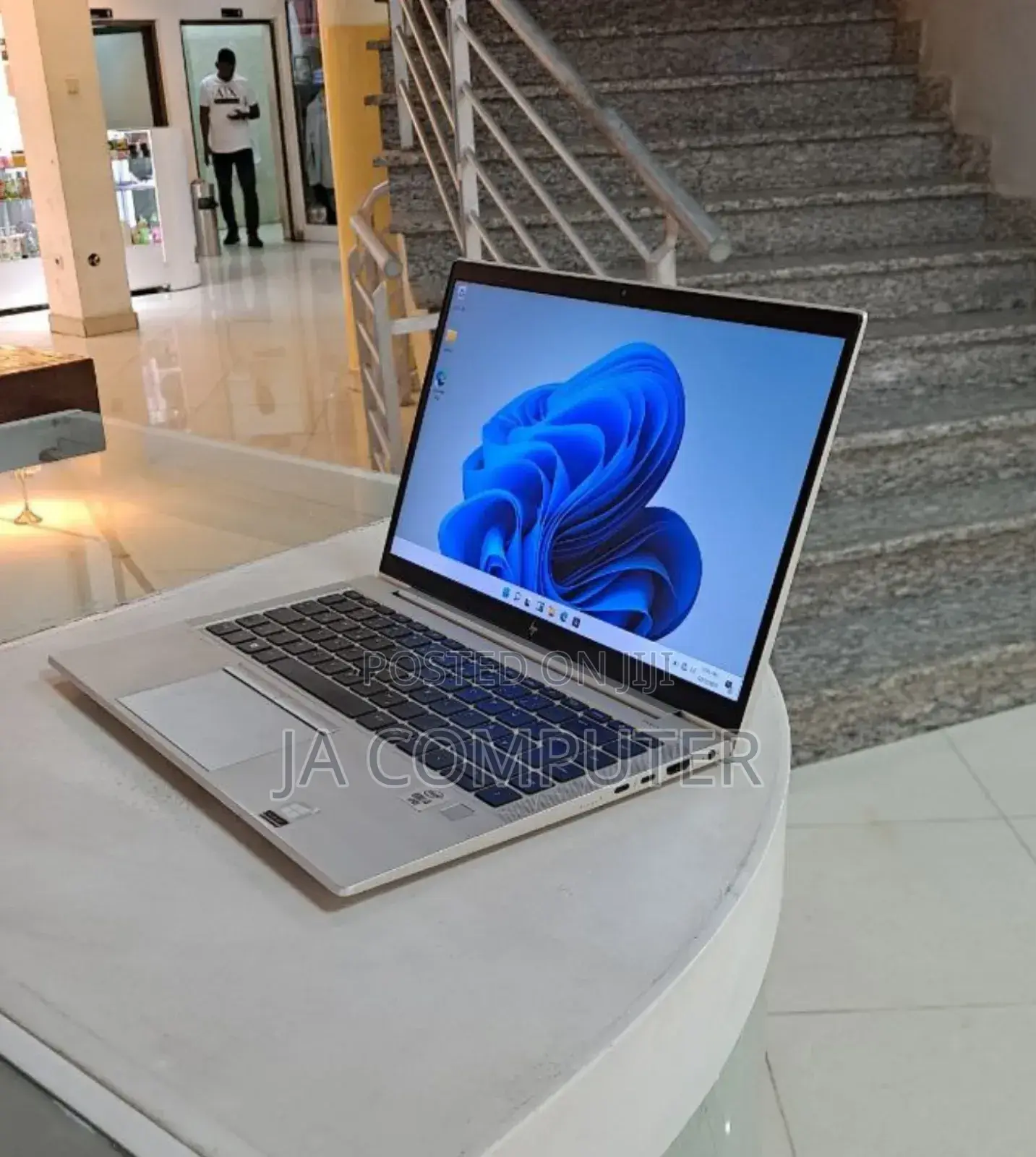 New Laptop HP EliteBook 840 G7 16GB Intel Core I5 SSD 512GB