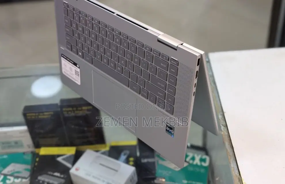 New Laptop HP Envy X360 4GB Intel Core I7 SSD 256GB