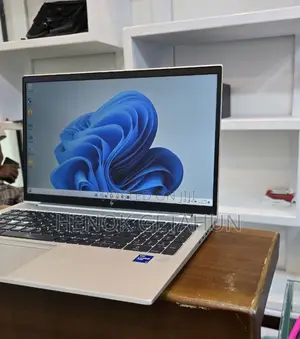 New Laptop HP EliteBook 850 G8 16GB Intel Core I7 SSD 512GB