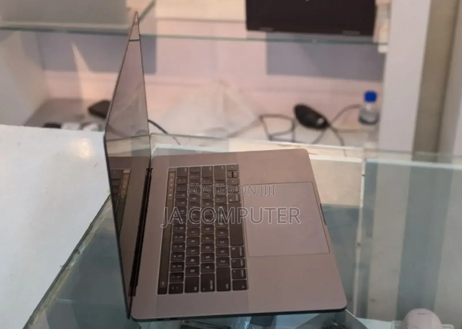 New Laptop Apple MacBook 2012 16GB Intel Core I7 SSD 512GB