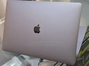 New Laptop Apple MacBook Pro 2018 16GB Intel Core i7 SSD 512GB