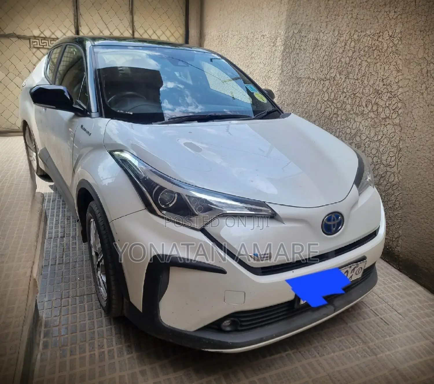 Toyota C-HR 2022 White