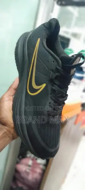 Photo - Nike Tempus Master Quality