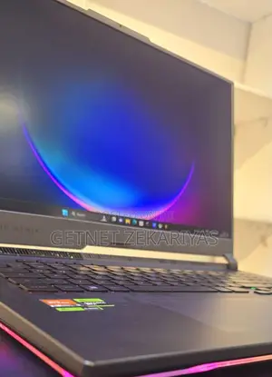 New Laptop Asus ROG Strix SCAR 15 32GB AMD Ryzen 7 SSD 1T