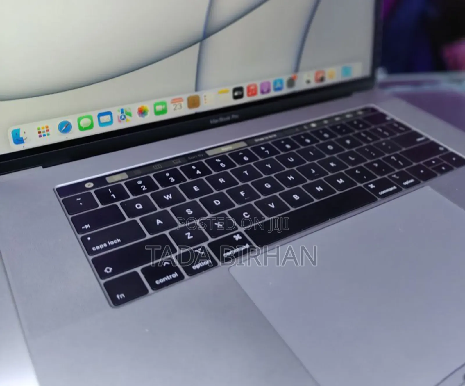 New Laptop Apple MacBook Pro 2017 16GB Intel Core I7 SSD 1T