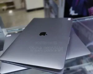 New Laptop Apple MacBook Pro 2017 16GB Intel Core I7 SSD 1T