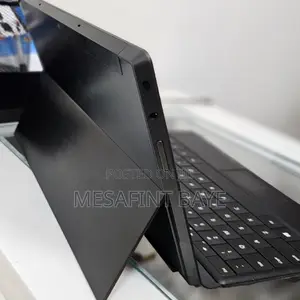 New Laptop Microsoft Surface 2GB Intel SSD 32GB