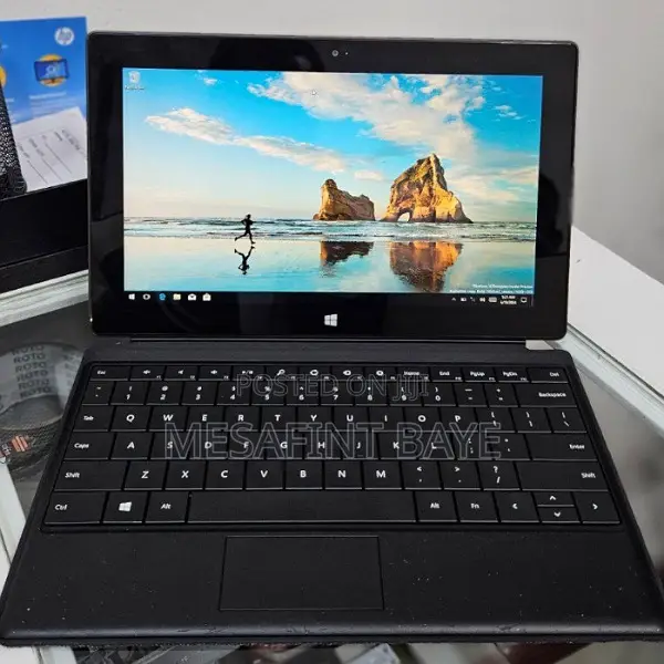 New Laptop Microsoft Surface 2GB Intel SSD 32GB