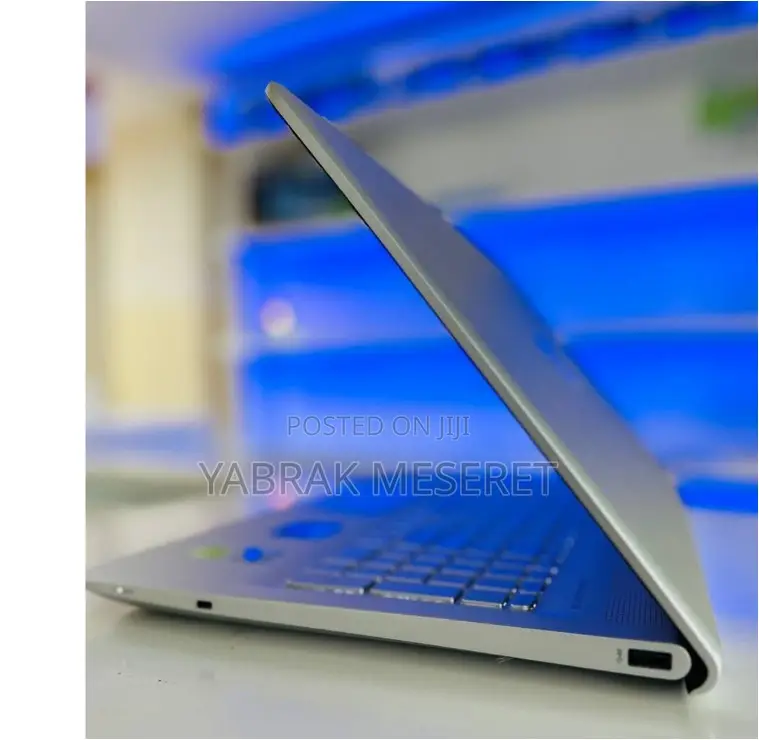 New Laptop HP Envy 15 8GB Intel Core I5 SSD 512GB