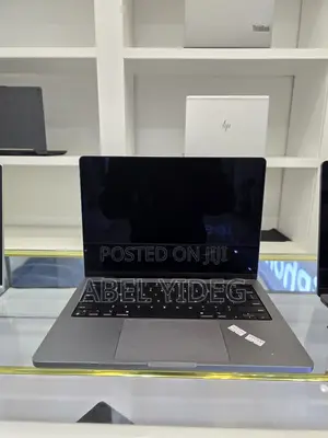 New Apple MacBook Pro 2023 M2 Max 14-Inch 96GB Apple M2 Ultra SSD 2T