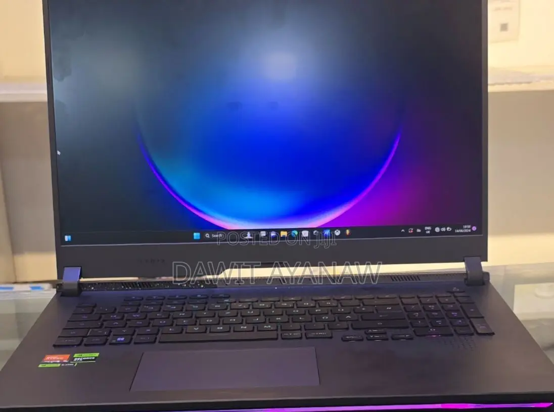 New Laptop Asus 32GB AMD Ryzen 9 SSD 1T