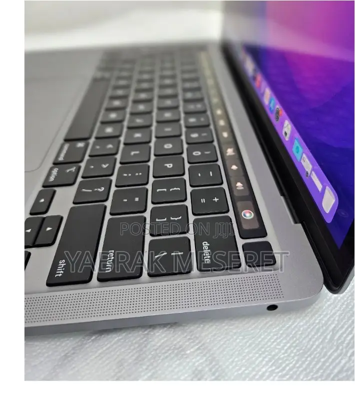 New Laptop Apple MacBook Pro M1 8GB Apple M1 Pro SSD 512GB