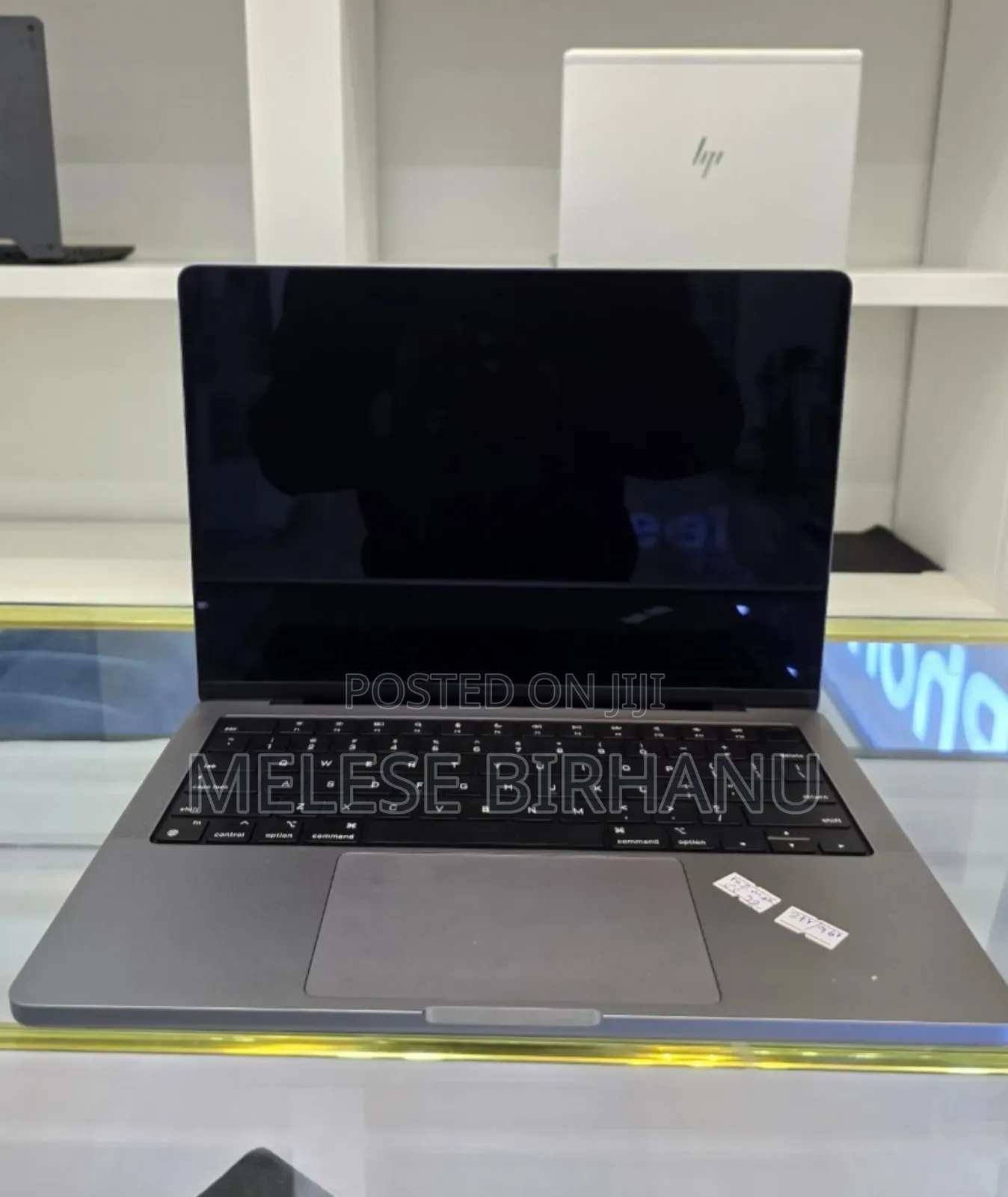 New Laptop Apple MacBook Pro 2023 M2 96GB Apple M2 Ultra SSD 2T