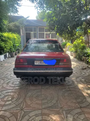 Nissan Sunny 1989 Red