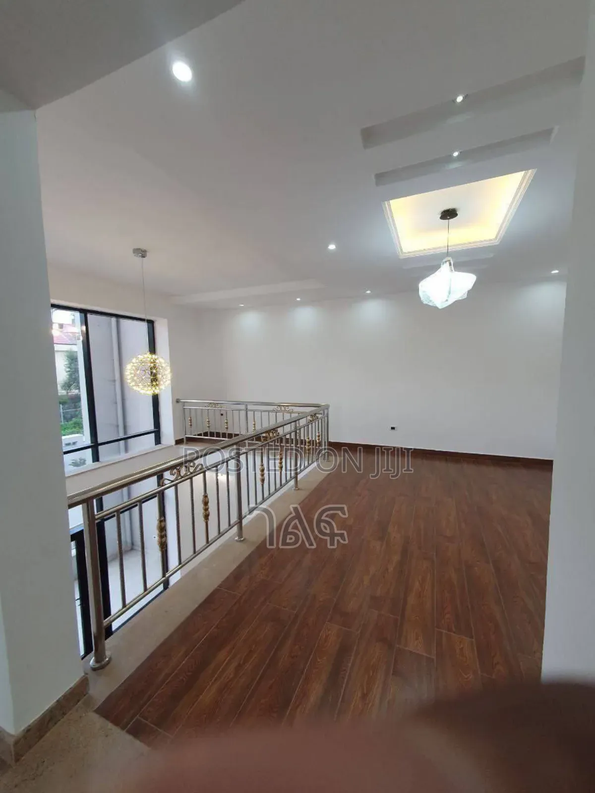 4bdrm House in Cmc ባድመ ሰፈር ቅንጡ መኖሪያ, Bole for sale