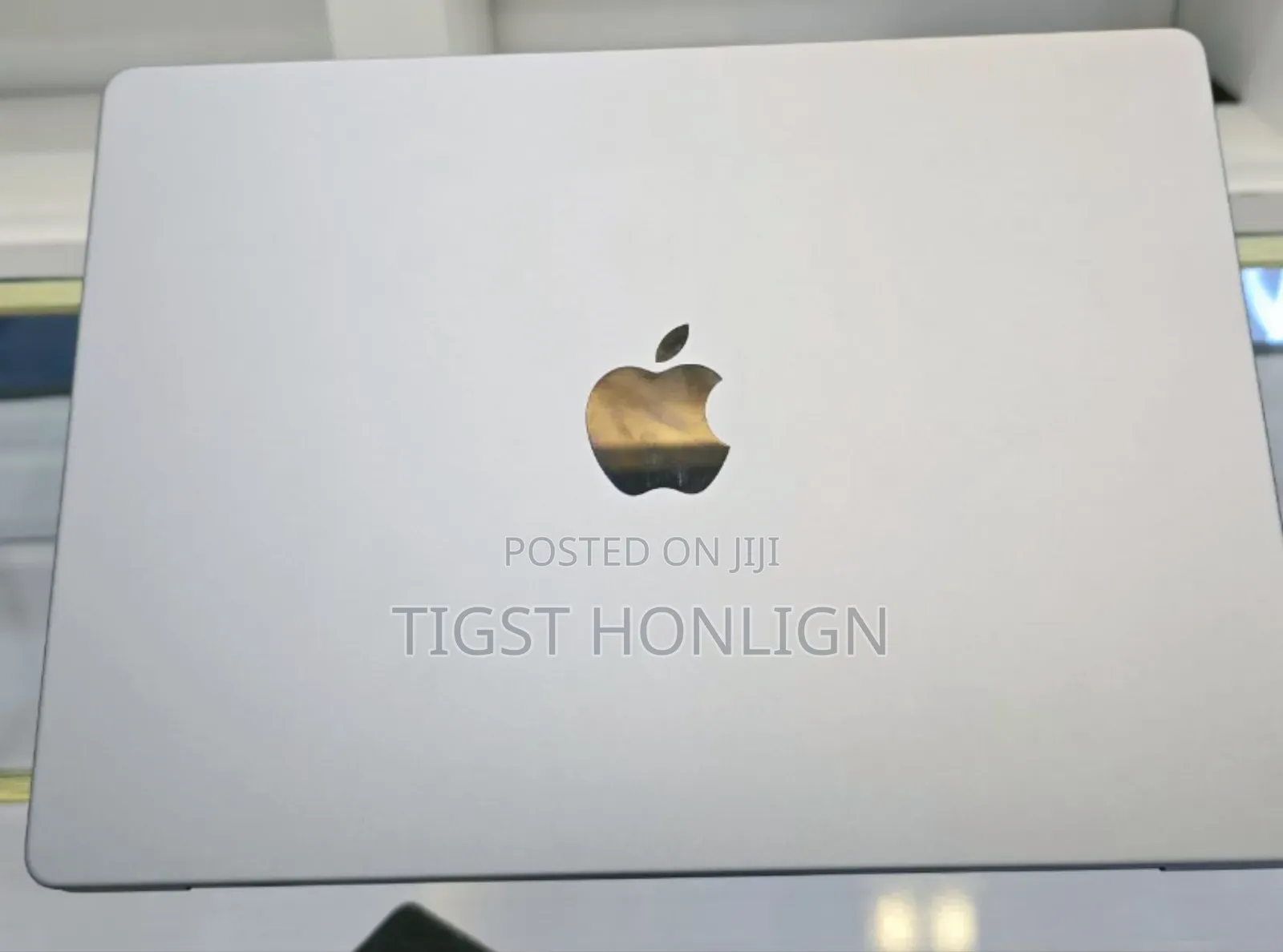 New Laptop Apple MacBook Pro 96GB Apple M3 SSD 2T