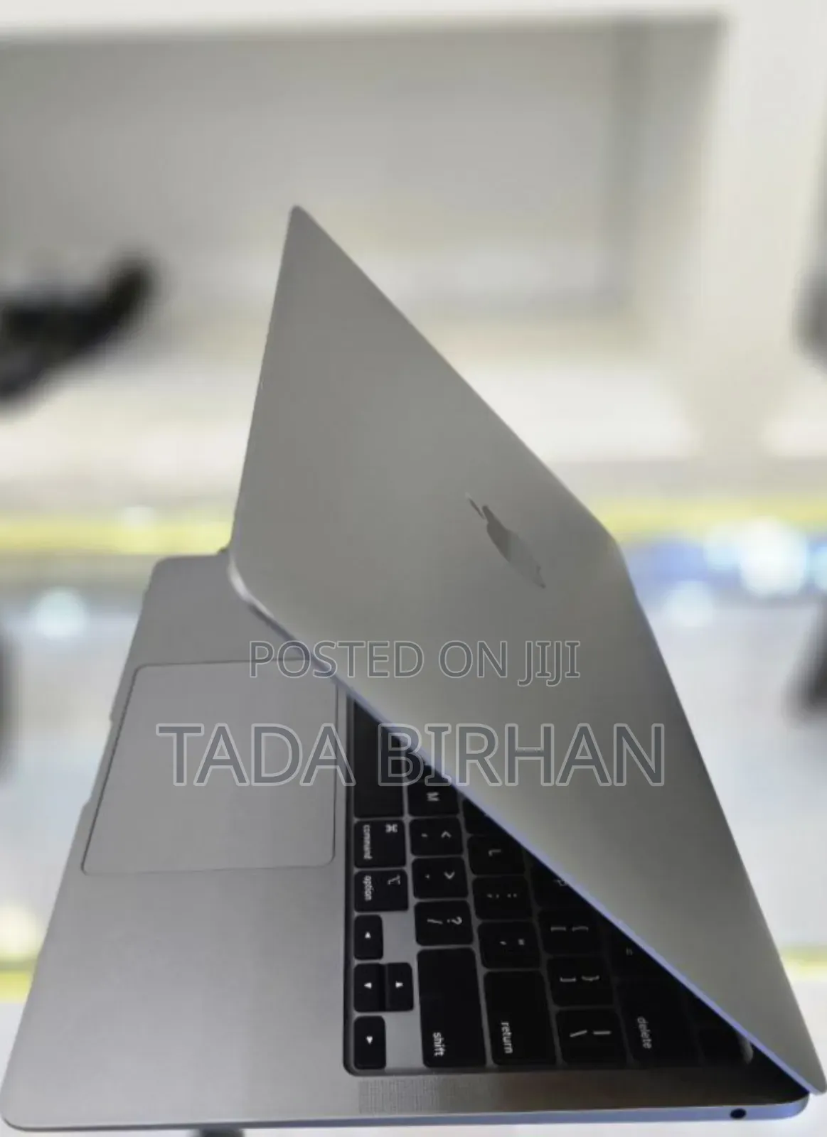 New Laptop Apple MacBook Air 2020 M1 8GB Apple M1 SSD 256GB